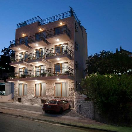 Hotel Twelve By Aycon Budva Bagian luar foto